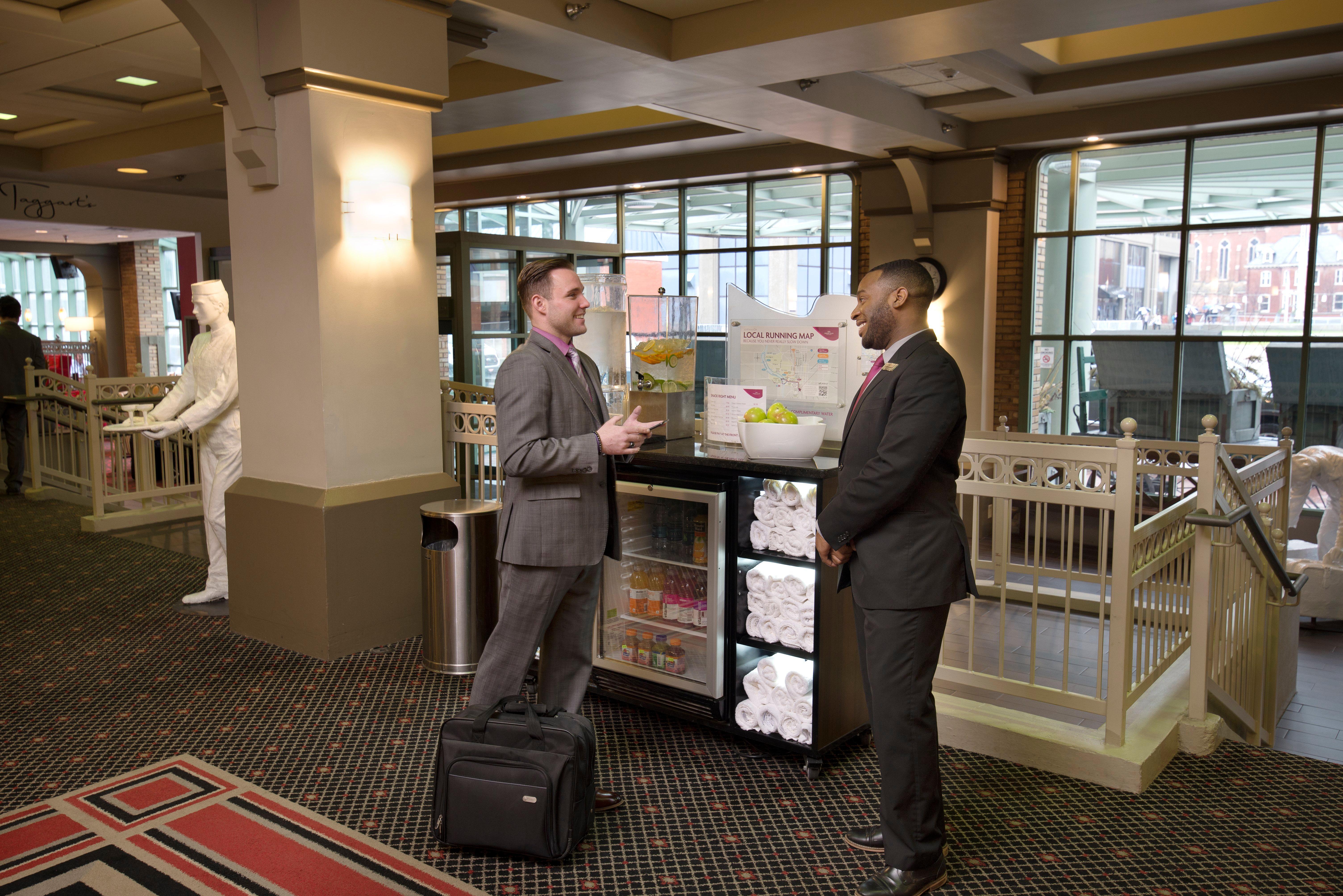 Готель Crowne Plaza Indianapolis-Dwtn-Union Stn By Ihg Екстер'єр фото
