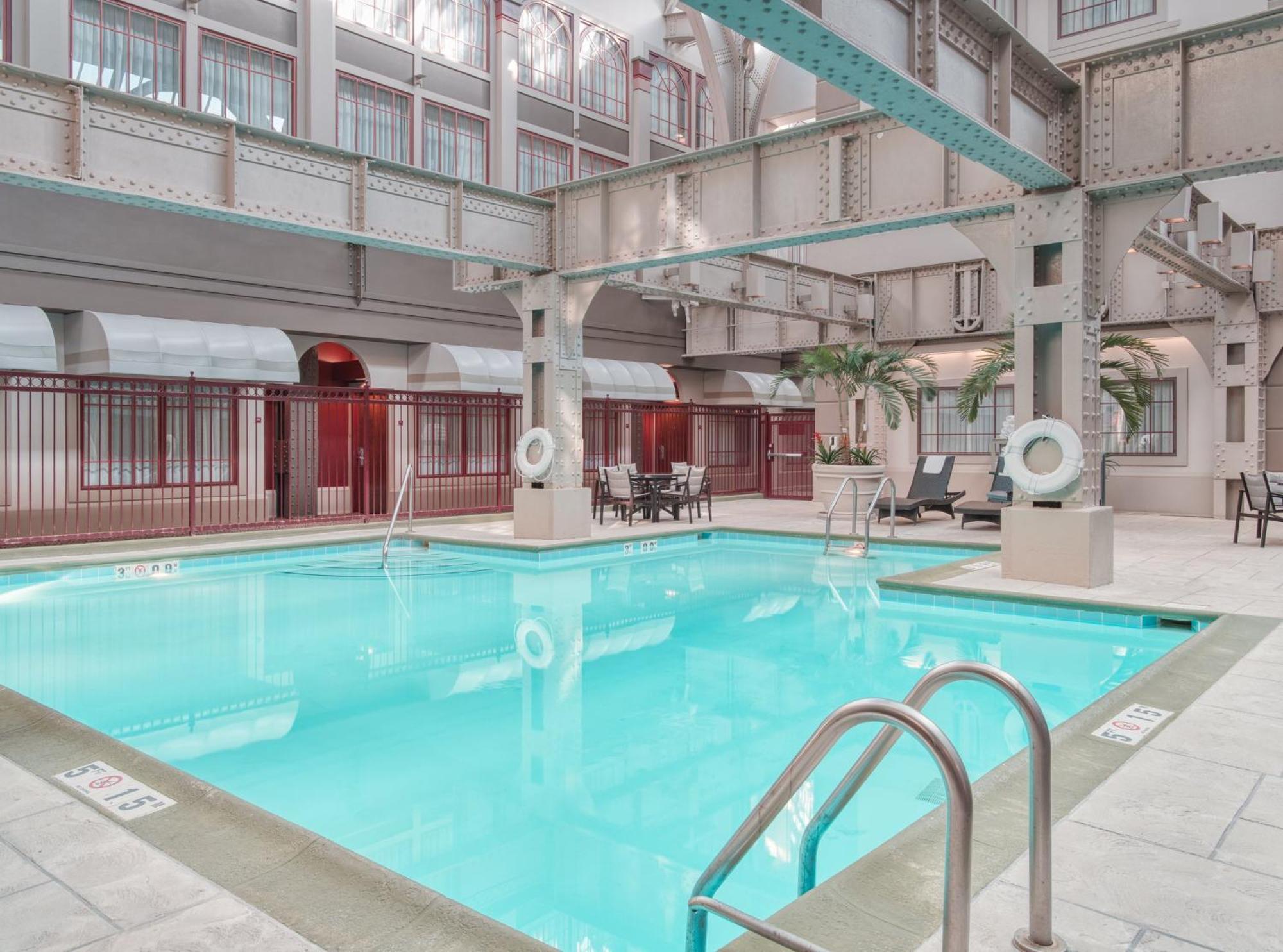 Готель Crowne Plaza Indianapolis-Dwtn-Union Stn By Ihg Екстер'єр фото