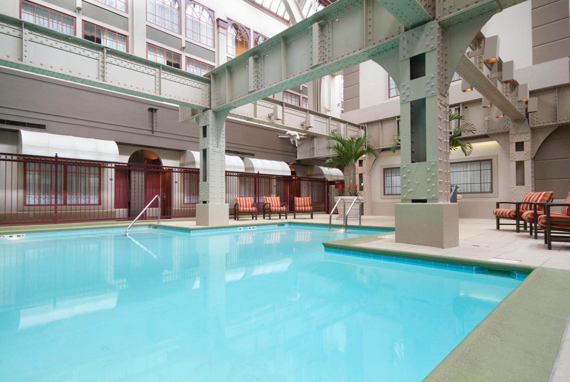 Готель Crowne Plaza Indianapolis-Dwtn-Union Stn By Ihg Екстер'єр фото